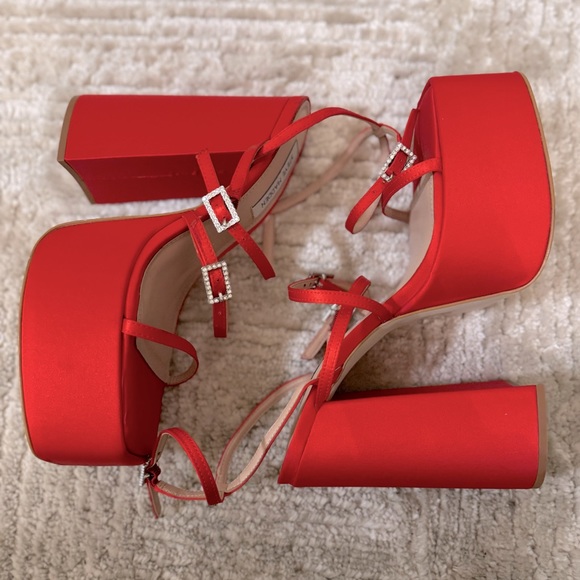 Steve Madden Platform High Heels - Picture 3 of 3